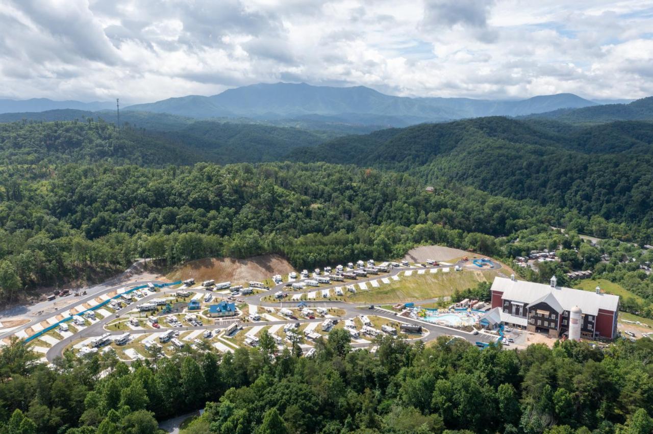 The Lodge At Camp Margaritaville Pigeon Forge Exterior foto